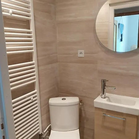 Le Nid Secret 5 Minutes A Pied De La Avec Place Parking Privée *