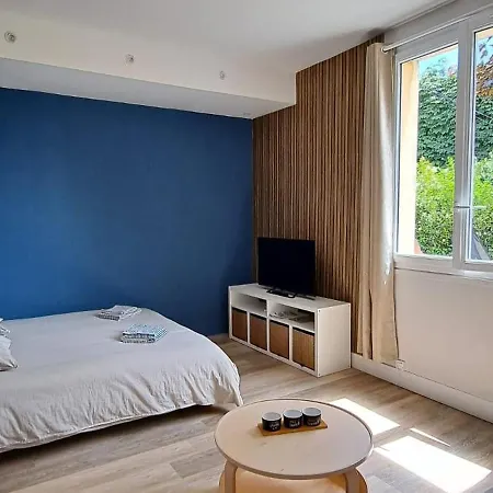 Le Nid Secret 5 Minutes A Pied De La Avec Place Parking Privée Apartamento