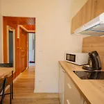 Apartment Le Nid Secret Avec Parking Prive Gratuit A 5 Min A Pied De La *