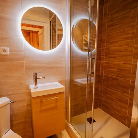 Le Nid Secret 5 Minutes A Pied De La Avec Place Parking Privée *