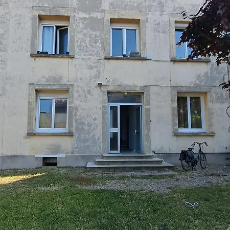 Appartamento Le Nid Secret 5 Minutes A Pied De La Avec Place Parking Privée Le Havre