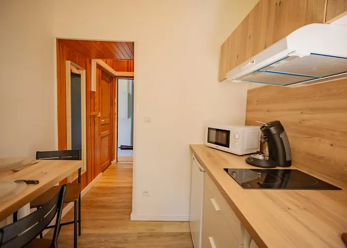 Appartement Le Nid Secret 5 Minutes A Pied De La Avec Place Parking Privée *
