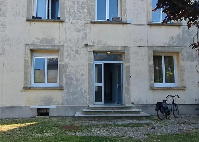 Appartement Le Nid Secret 5 Minutes A Pied De La Avec Place Parking Privée Le Havre