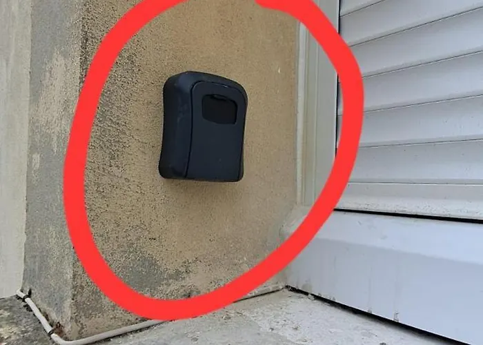 Le Nid Secret 5 Minutes A Pied De La Avec Place Parking Privée Le Havre